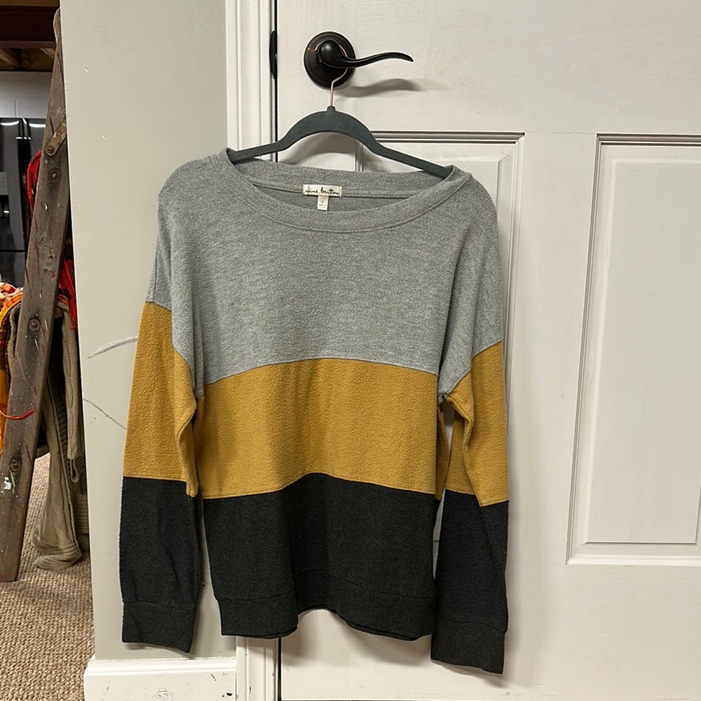 Nine Britton Sweater in Gray, Gold, and Black